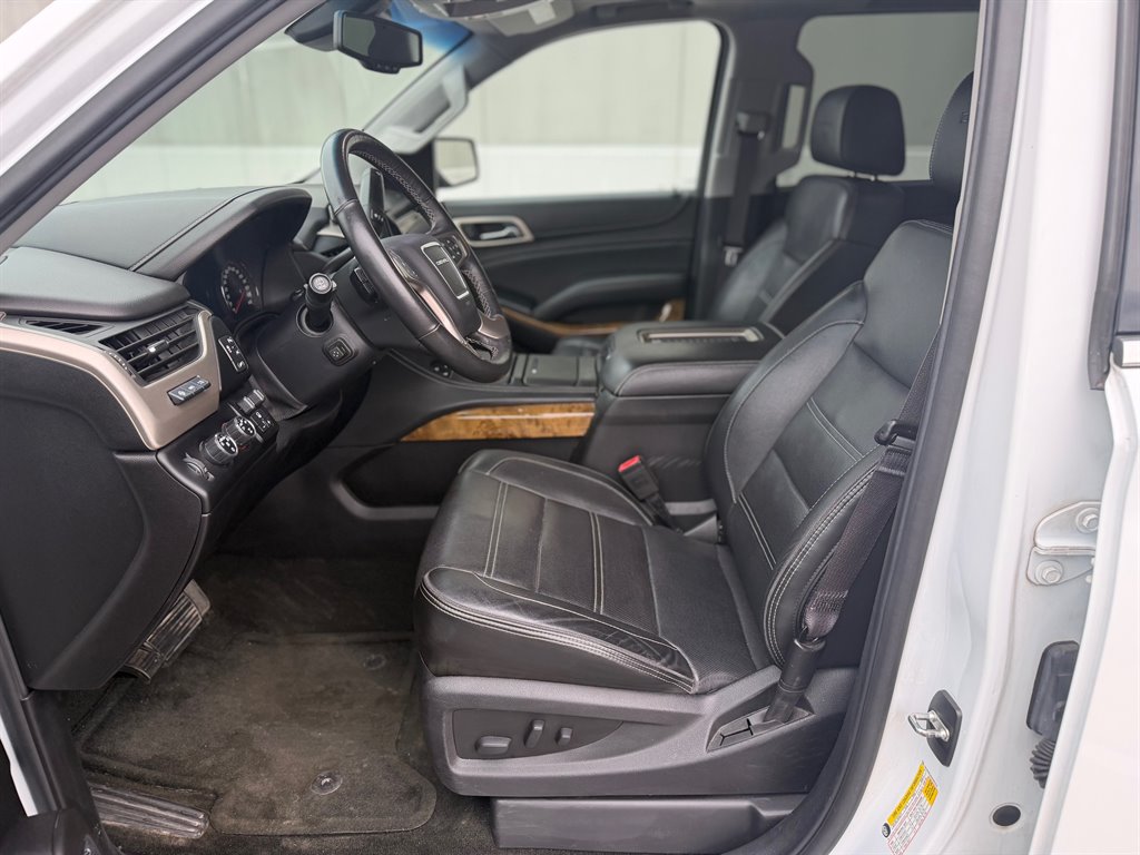 2016 GMC Yukon XL Denali - Photo 10