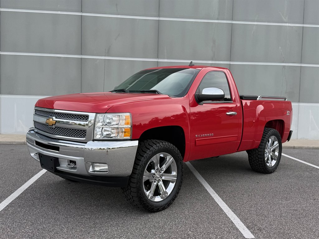 2013 Chevrolet Silverado 1500 LT 4X4 Regular Cab SWB's photo
